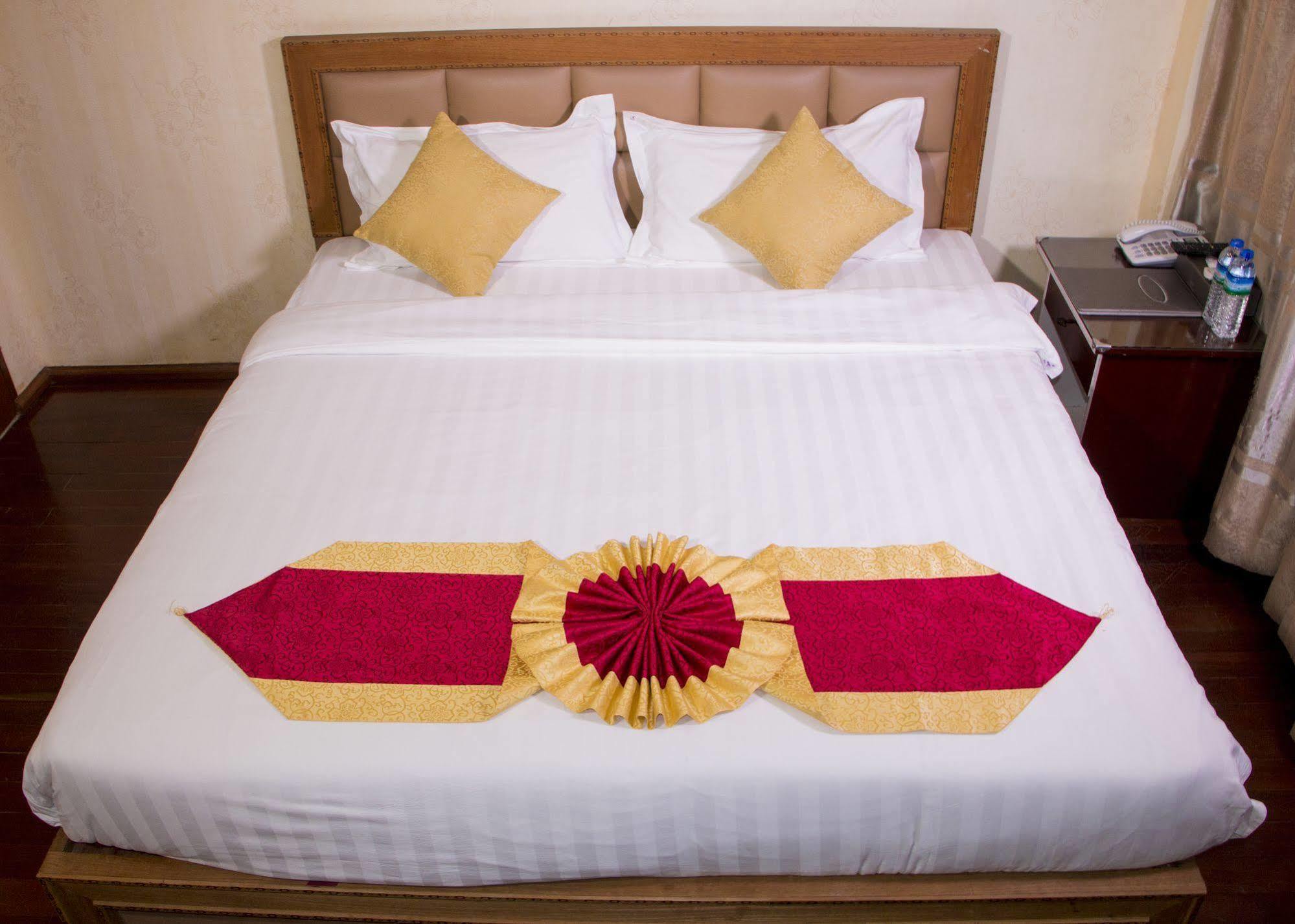 Golden City Light Hotel Mandalay Exterior photo