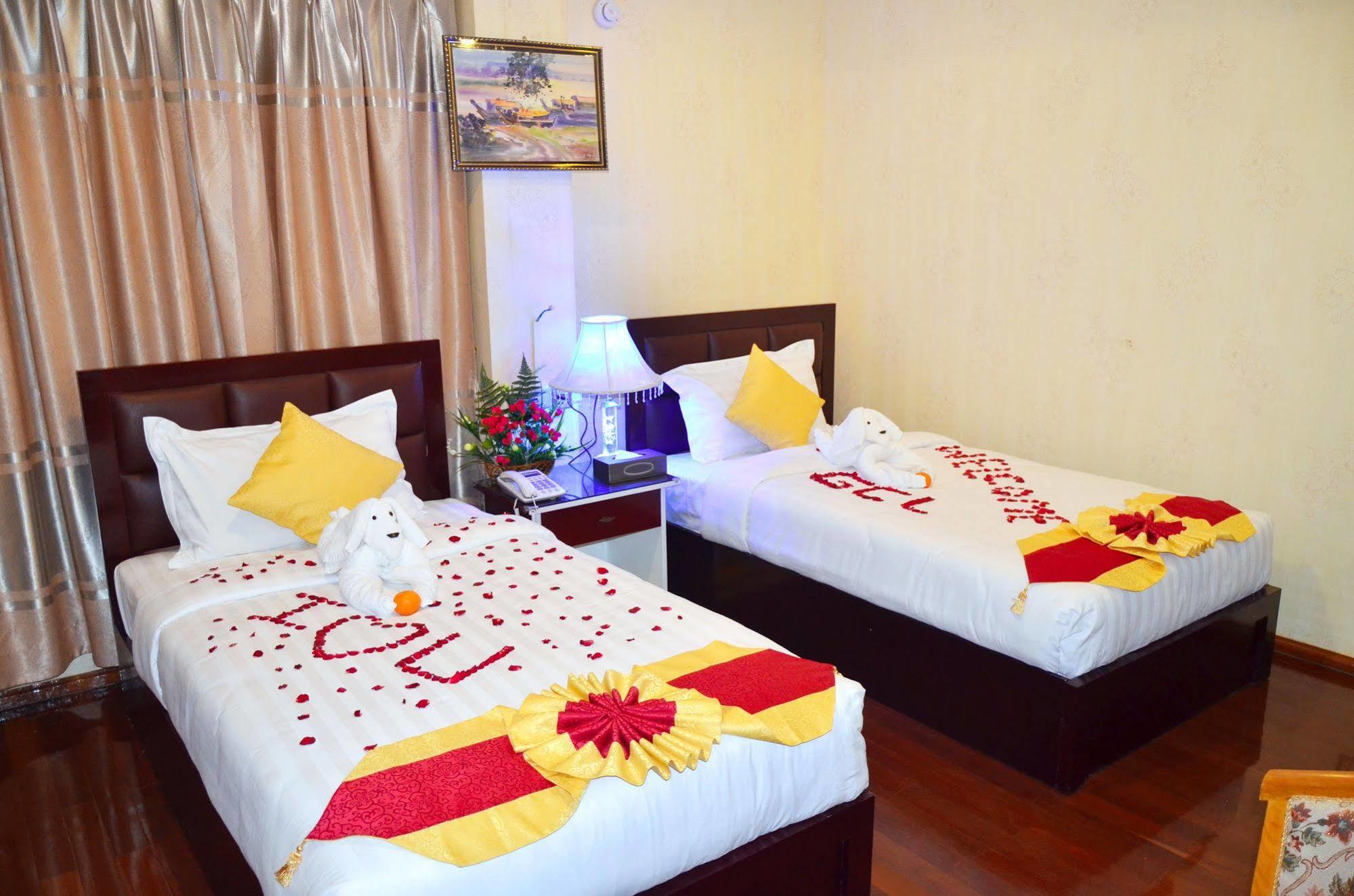Golden City Light Hotel Mandalay Exterior photo