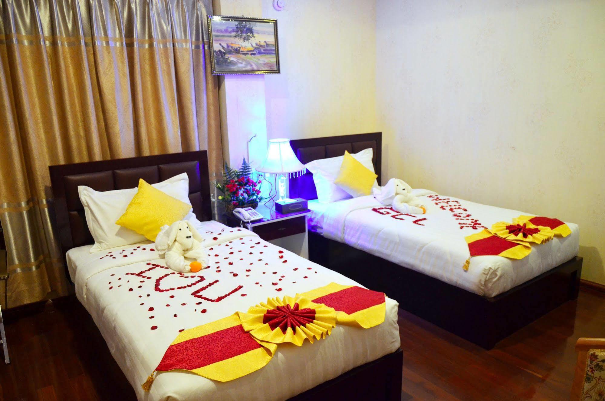 Golden City Light Hotel Mandalay Exterior photo